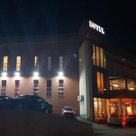 Hotel Urban Buzim ภายนอก รูปภาพ