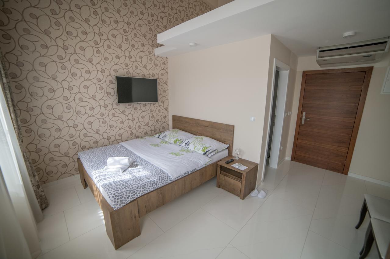Hotel Urban Buzim ภายนอก รูปภาพ
