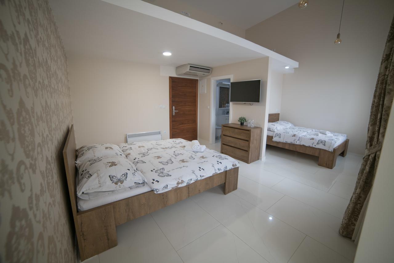 Hotel Urban Buzim ภายนอก รูปภาพ