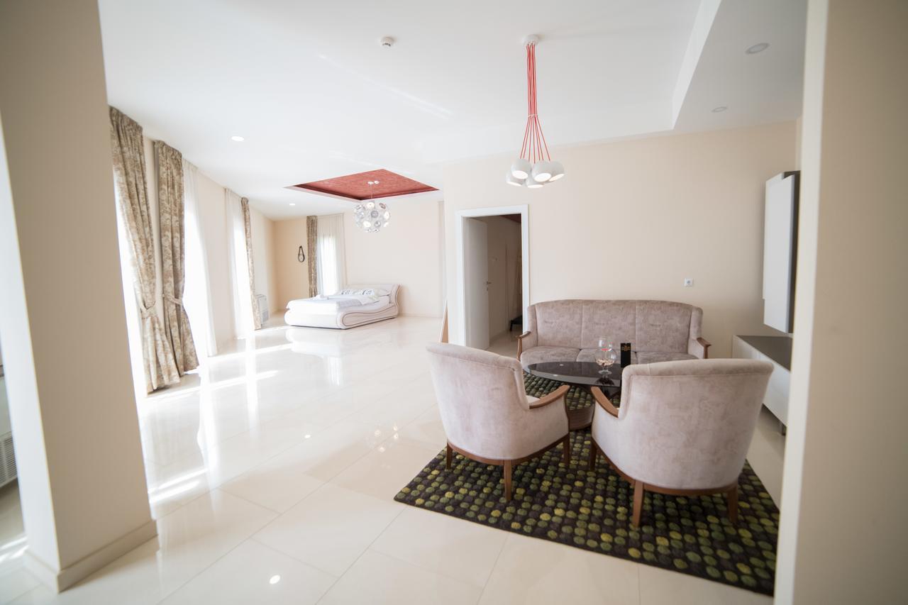 Hotel Urban Buzim ภายนอก รูปภาพ