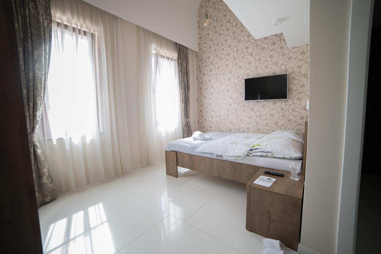 Hotel Urban Buzim ภายนอก รูปภาพ