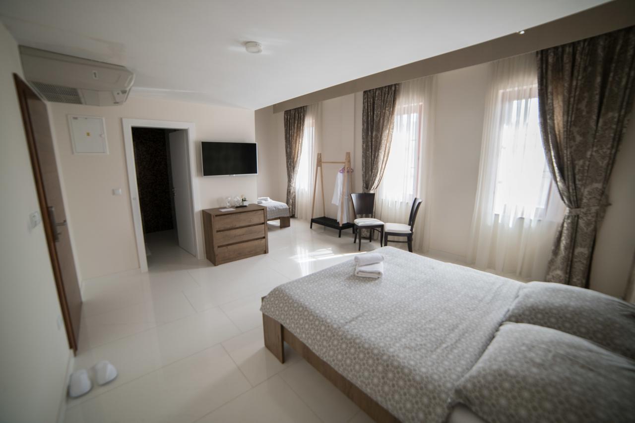 Hotel Urban Buzim ภายนอก รูปภาพ